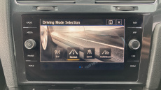 Volkswagen Golf 1.6 TDI SE 5dr [Nav] Diesel Estate